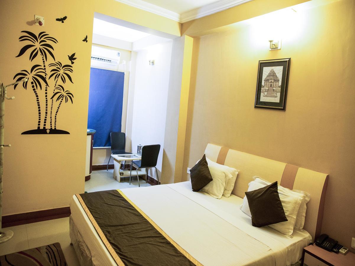 Oyo 3345 Shubham Beach Hotel Puri Exterior photo