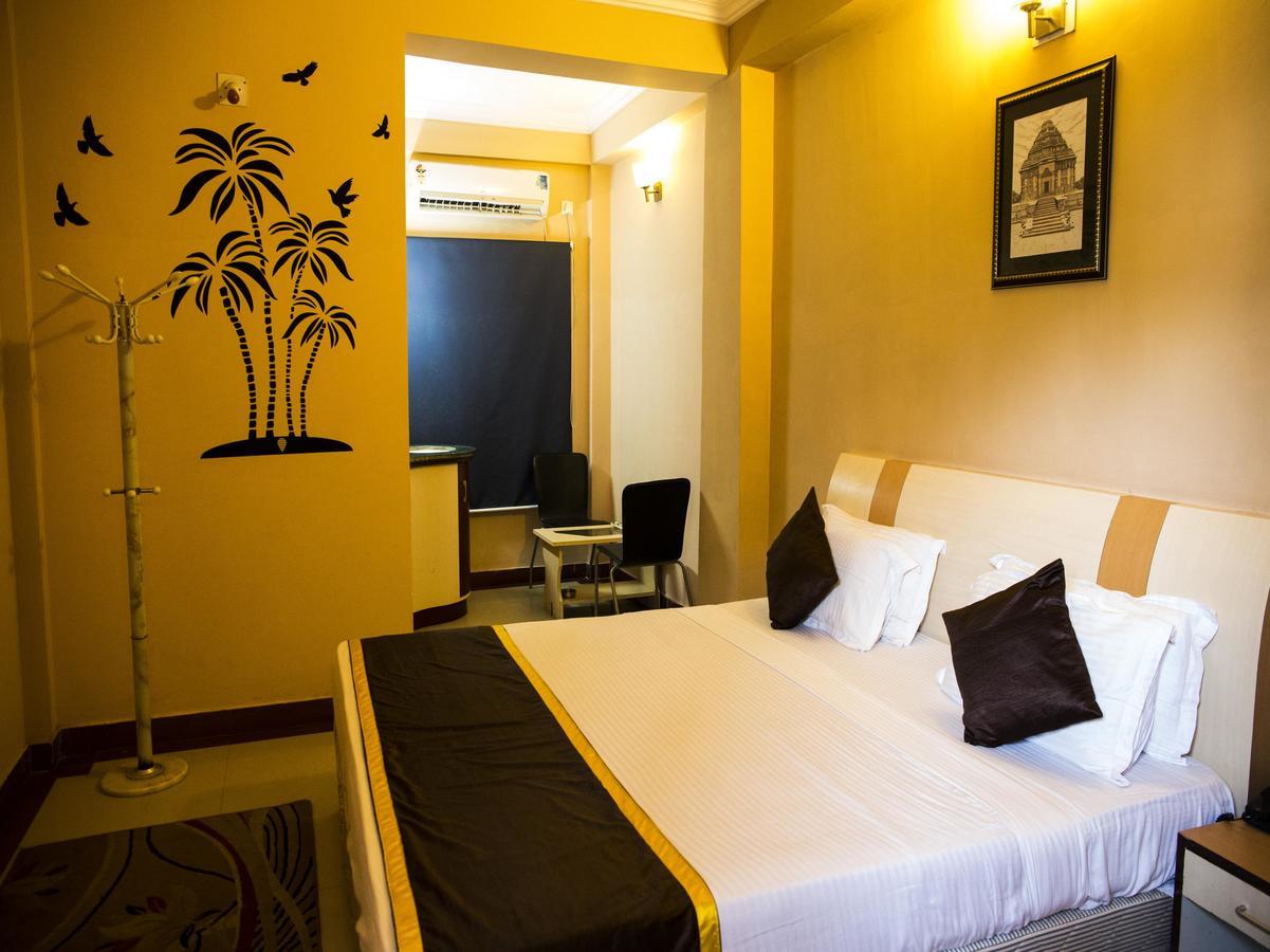 Oyo 3345 Shubham Beach Hotel Puri Exterior photo