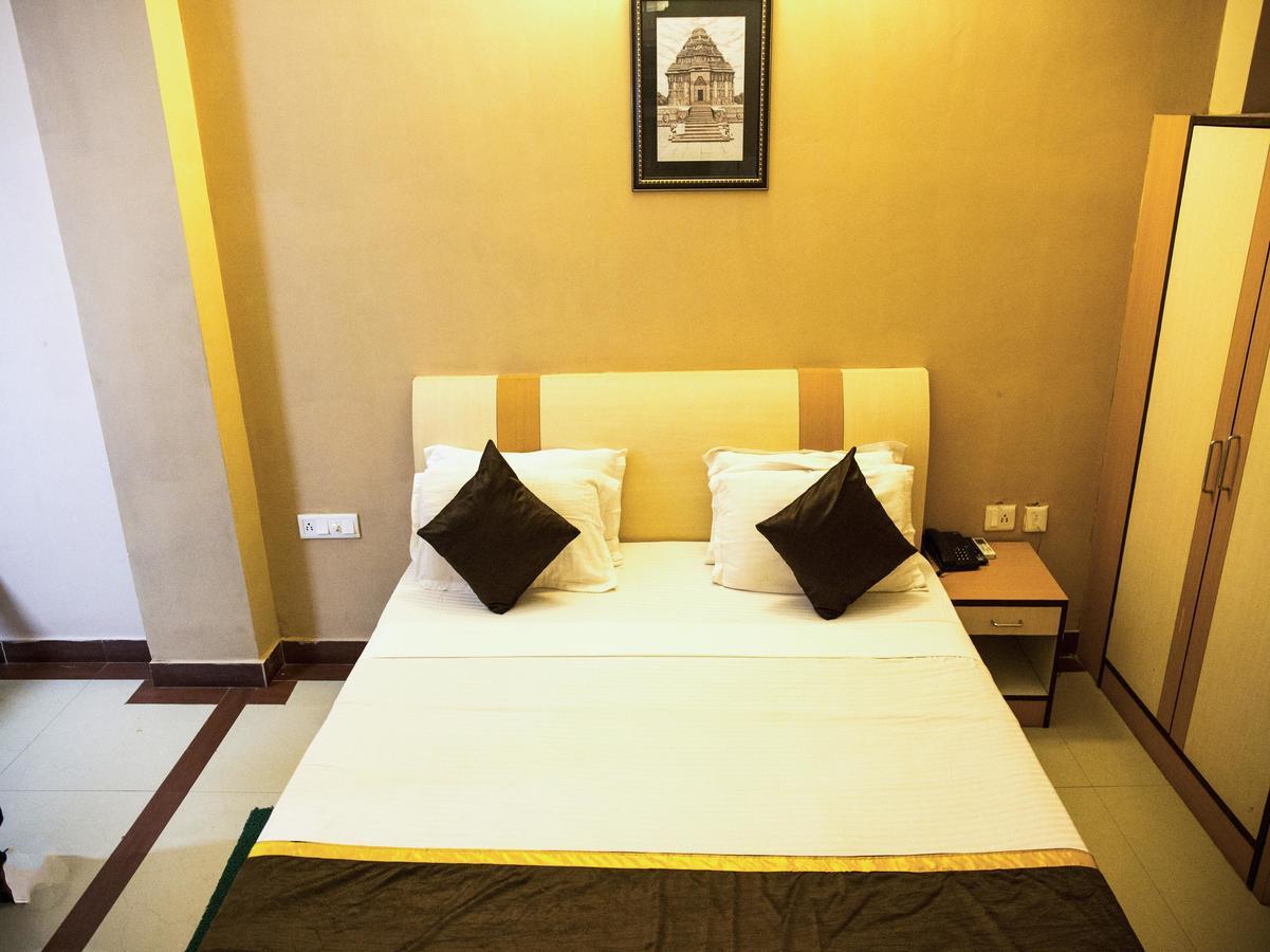 Oyo 3345 Shubham Beach Hotel Puri Exterior photo
