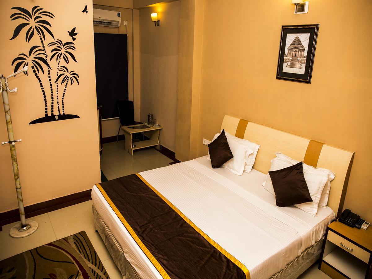 Oyo 3345 Shubham Beach Hotel Puri Exterior photo